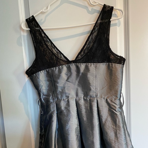 Silver dress - Picture 5 of 5